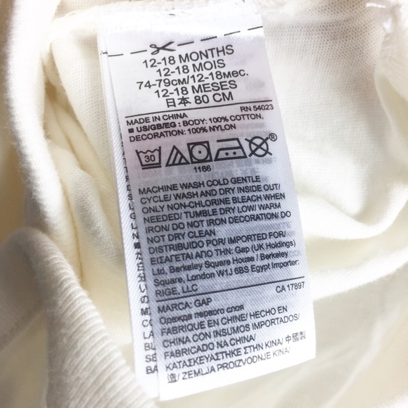 Gap Valentines I Stole Your Heart Baby Onesie - Picture 6 of 6